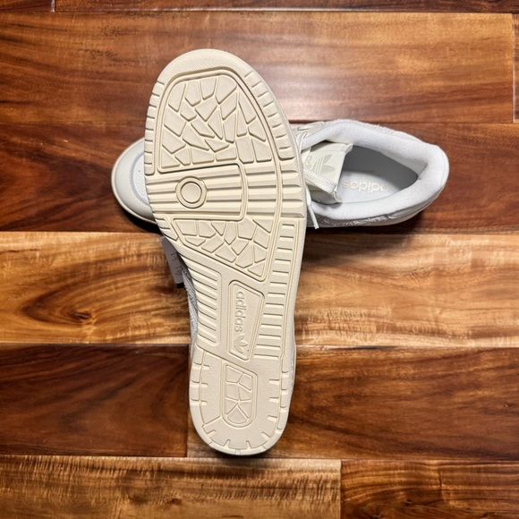 SOLD❗️- Adidas Rivalry 86 Low Off White/Orbit Grey IE7139 - Size 12.5 - Picture 11 of 16